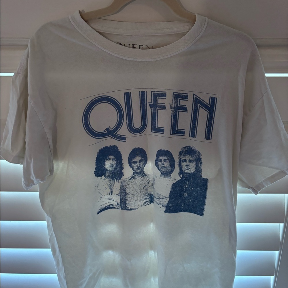 Queen Band Graphic Tee